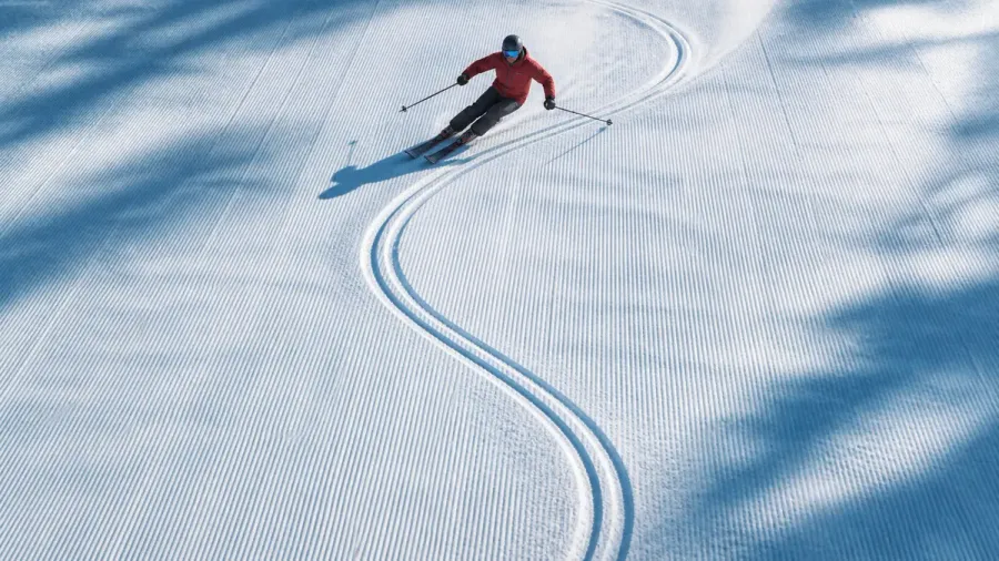 Teknik carving ski: latihan untuk belokan yang lebih bersih dan aman